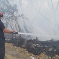(FOTO) Alarmatno stanje: Danas preko 200 požara u Srbiji, u okolini Kragujevca i opasnost od eksplozije gasnih rezervoara