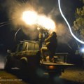 Rat - dan 1.250: "Kupola Donbasa" uništava; Artiljerijski napad; Nove sankcije; Gađali Putina? FOTO/VIDEO