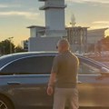 Au, kakav luksuz! Naš pevač se odvozi besnom mašinom: Od cifre ove skupocene "igračke" zavrteće vam se u glavi