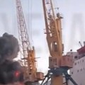 Drama na Crnom moru: Pogođen turski brod u ključnoj ukrajinskom luci: Moćni Iskander izazvao opšti haos (video)