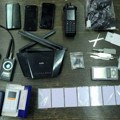 Uhapšen tridesetsedmogodišnjak na prelazu Gradina, policija pronašla devet blanko platnih kartica, čitač i duplikator kartica…
