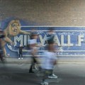 Pred vratima raja: Millwall, Delboy i poneki huligan