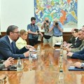 Vučić sa komandantom NATO-a u Evropi: Dijalog jedini put ka očuvanju stabilnosti u regionu