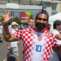 Ovo nikad niste videli: Amer u dresu Hrvatske podigao tri prsta, obožava Modrića i Đokovića