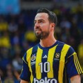 Kapiten Fenerbahča odlučio da ostane: Sakupio 20 trofeja i nema nameru da stane