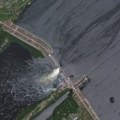Granatirana velika brana na jugu Ukrajine, voda se razliva po ratnoj zoni