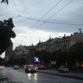Nevreme stiglo u Beograd! Evo u kom delu grada lije kao iz kabla i duva jak vetar, oglasio se i RHMZ