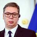 Predsednik Vučić u Budimpešti, sastao se sa episkopom budimskim Lukijanom