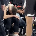Skrhani Aleksa u suzama nakon povrede (VIDEO)