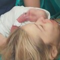 Prva slika Danijele Karić nakon porođaja! Ponosni tata objavio dirljiv kadar sa bebom: "Ti si moja boginja"