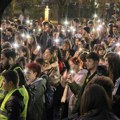 Protest srednjoškolaca ispred Tužilaštva: „Širimo ljubav – širimo pravdu“