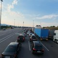 Amss: Putnička vozila na Preševu čekaju 35 minuta na ulazu, 45 minuta na izlazu