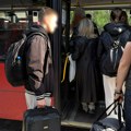 Užas u Beogradu: Manijak u prevozu napao devojčicu (12), spasao je dečak (11), vrisak zaledio sve