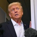 "Donalde, ti si smeće!": Nataša otišla ispred Bele kuće, pa uputila žestoke uvrede, fotka glumice obilazi svet