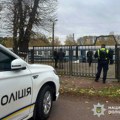Muškarac detonirao granatu na železničkoj stanici: Ima mrtvih i povređenih; Izdata poternica FOTO