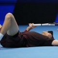 Siner pobedio Alkarasa i odbranio titulu na završnom ATP turniru u Torinu