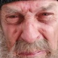 Šok transformacija najvećeg šmekera bivše Juge: Glumac objavio sliku na kojoj izgleda kao beskućnik - Seda brada i pocepana…