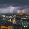 (VIDEO) Hidrometeorološka uprava saopštila da je Severnu Makedoniju juče pogodio uragan