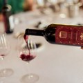 Ako on pohvali vino, ceo svet sluša! Džejms Sakling prvi put u Srbiji, posetio Atelje vina Šapat