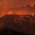 Pakao u Alžiru: U požarima poginulo 12 ljudi, desetine povređenih, vatra guta zemlju (video)