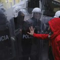 Ponovo sukobi demonstranata sa policijom u Tirani, traži se ostavka Rame