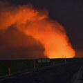 Pogledajte jezive scene sa Islanda Lava teče iz vulkana, počinje hitna evakuacija (video)