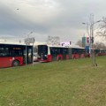 Na Novom Beogradu potpuni kolaps u saobraćaju: Desetine autobusa stoje u koloni, evo kako je u centru grada