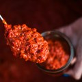 Leskovački domaći ajvar ponovo najbolje srpsko jelo