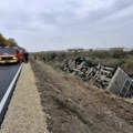 Ухапшен возач аутобуса који се преврнуо код Сремске Митровице