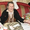 Baka Slavka iz Aleksinca proslavila 102. rođendan: Za sve ove godine jednu stvar nikada nije promenila: Ovo je tajna njene…
