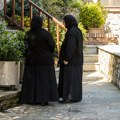 Lažne monahinje varaju ljude, oglasili se iz velike pravoslavne svetinje: "Majka Marija je..."