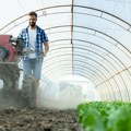 Bespovratna sredstva za voće, povrće, mehanizaciju i plastenike