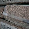 Zašto je cena peleta skočila - ima li ga dovoljno i šta se očekuje: Trgovci iskoristili strah kupaca