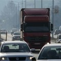 Opšta pomama za vozačima u Srbiji, nikad više oglasa! Ovo je kompletan spisak plata kod nas, ali i u regionu i Nemačkoj: Od…