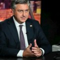 Plenković: Ulaze u Hrvatsku kao turisti, a onda postaju migranti. To mora stati