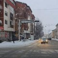 Sneg zatrpao gospić i liku! Sve se beli, upaljeni meteoalarmi! U Lici i Gorskom Kotaru skoro 40 centimetara snega, a očekuju…