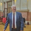 Marsenić (Novi DSS) ispred opštine Novi Beograd: „Sporna privatizacija 11. aprila“