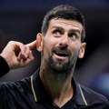 Đoković - Fric: Novak servirao za set, a onda se čudo desilo prvi put u meču