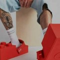 LEGO i Crocs lansirali kolekcionarske klompe u obliku kockica