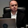 Zove Albance na bunu: Bura u Ulcinju zbog odluke o izboru direktora Srednje škole "Bratstvo-jedinstvo"