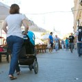 "Deset sekundi nisam gledala u bebu i ta žena mi je ukrala dete!" Drama na pijaci u Novom Sadu, majka još ne može da se…
