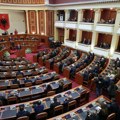 Fizički obračun u skupštini Albanije: Sukobili se poslanici vlasti i opozicije, prekinuta sednica