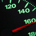 Svi novi automobili će morati da imaju upozorenje na prekoračenje brzine?