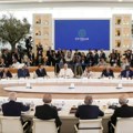 Papa Franjo poručio G7 da ljudi ne smiju izgubiti kontrolu nad umjetnom inteligencijom