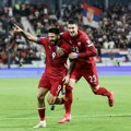 Ovo nije humano, srpska gol mašina ne prestaje sa radom... Mitrović postigao het-trik! Pogledajte kako je Mitar "nokautirao"…