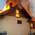 Trčala po naselju i budila ljude: Komšinica heroina prva uočila požar u Priboju, tragedija izbegnuta za dlaku