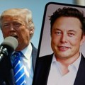 Citirao horor igru usred protesta: Da li Mask sebe vidi kao spasitelja Amerike?