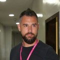"To je jedna parodija!" Nemanja Stevanović se iselio iz Srbije, pa opleo po estradi: Spomenuo i Sašu Popovića
