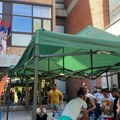 Zaposleni pokazivao srednji prst studentkinjama: Studenti objavili snimak kako nastavnici koji su provalili na Filozofski…