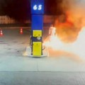 Zapalio pištolj za gorivo, pa napravio bacač plamena: Drama na pumpi kod Temišvara, muškarac povredio radnika